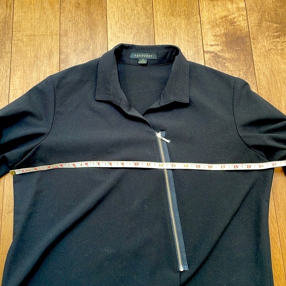 Periphery longsleeve black zip blouse top shirt collar made in Canada size 10 - Picture 6 of 9